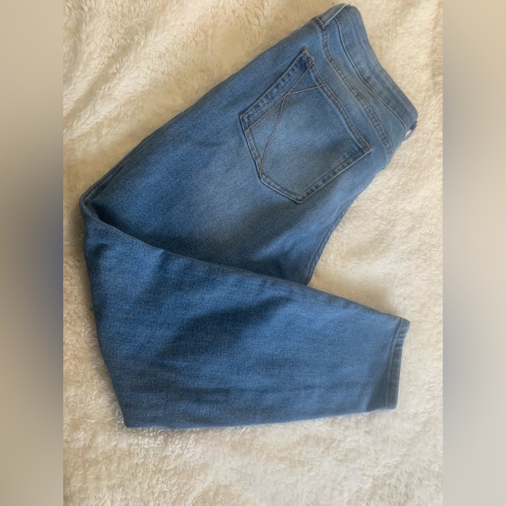 Kendal + Kylie size 13/31
